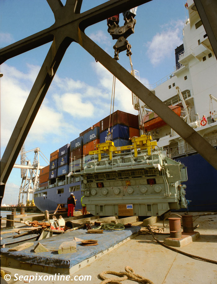 Providence Bay, Maersk Dauphin, MSC Malaysia, Canute 9080613 ID 8501