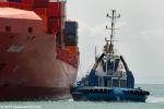 ID 10251 HAURAKI (2014/250grt/124dwt/IMO 9681015) - the newest addition to the Ports of Auckland tug fleet, assisting the container ship BALAO.