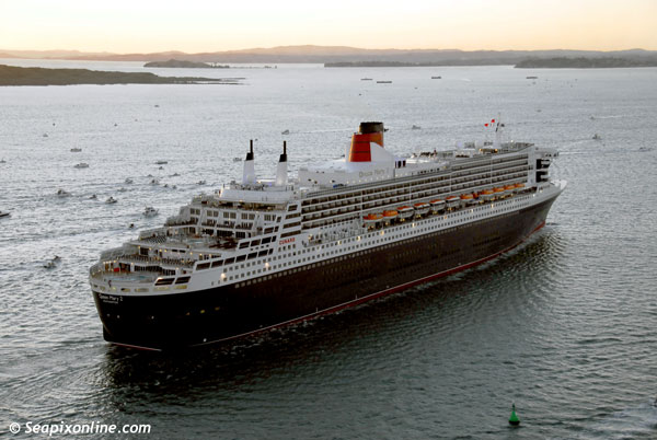 Queen Mary 2, QM2 9241061 ID 8960