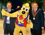 ID 7480 DISNEY WONDER (1999/83308grt/IMO) - Even Goofy tried upstaging the Mayor of Southampton Derek Burke during his official visit to the new ship during the week long celebrations.