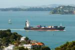 ID 10068 SPIRIT OF CANTERBURY (2005/9910grt/1118-TEU/IMO 9319557, ex-SEA PIONEER, OLYMPIAN RACER, SINOTRANS TOKYO) - Pacifica Shipping's Turkish-built container ship rounding North Head as she arrives in...